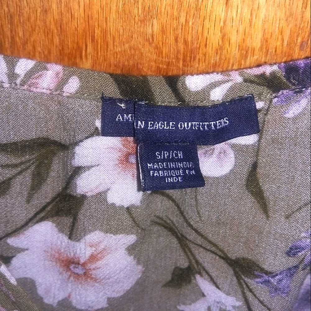 AE Floral Ruffle Tank - Picture 6 of 8